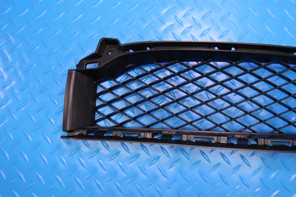 Rolls Royce Ghost Lci front bumper left grill + chrome trim #12685