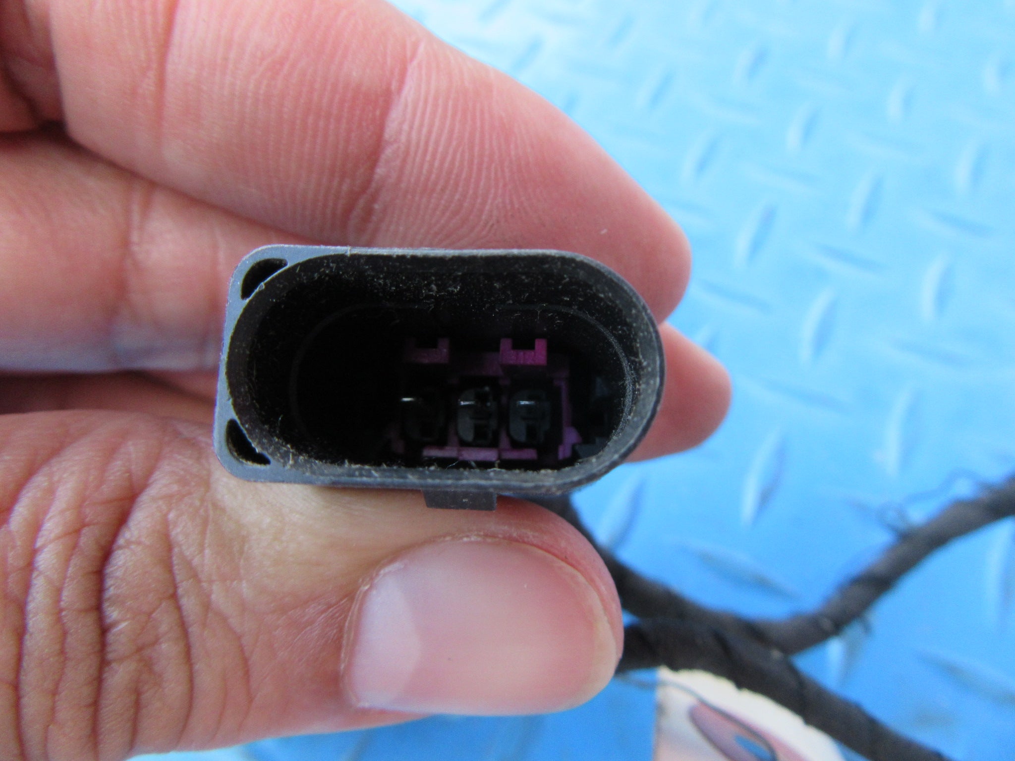Bentley Continental Flying Spur GT GTC bumper center parking pdc sensor #1366