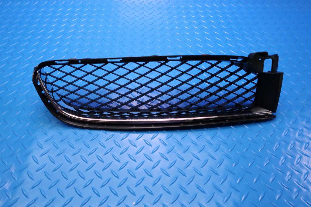 Rolls Royce Ghost Lci front bumper right grill + chrome trim #12689