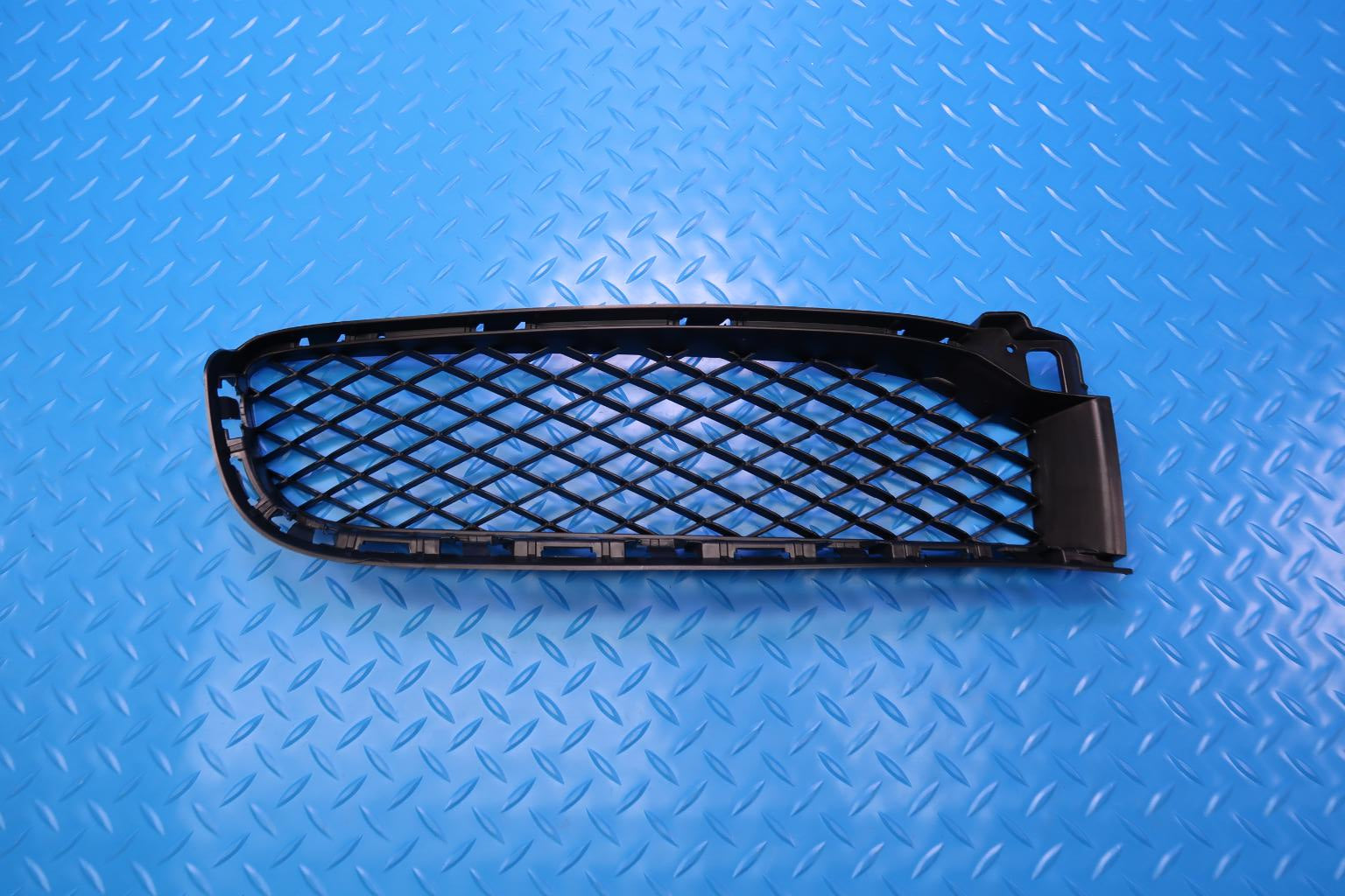 Rolls Royce Ghost Lci front bumper right grill + chrome trim #12689