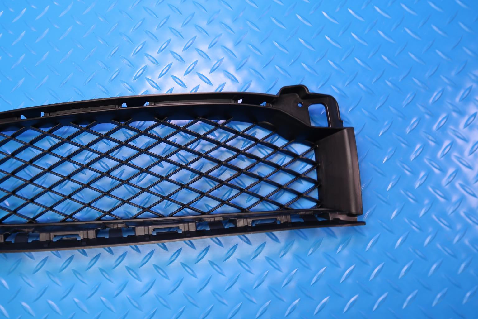 Rolls Royce Ghost Lci front bumper right grill + chrome trim #12689