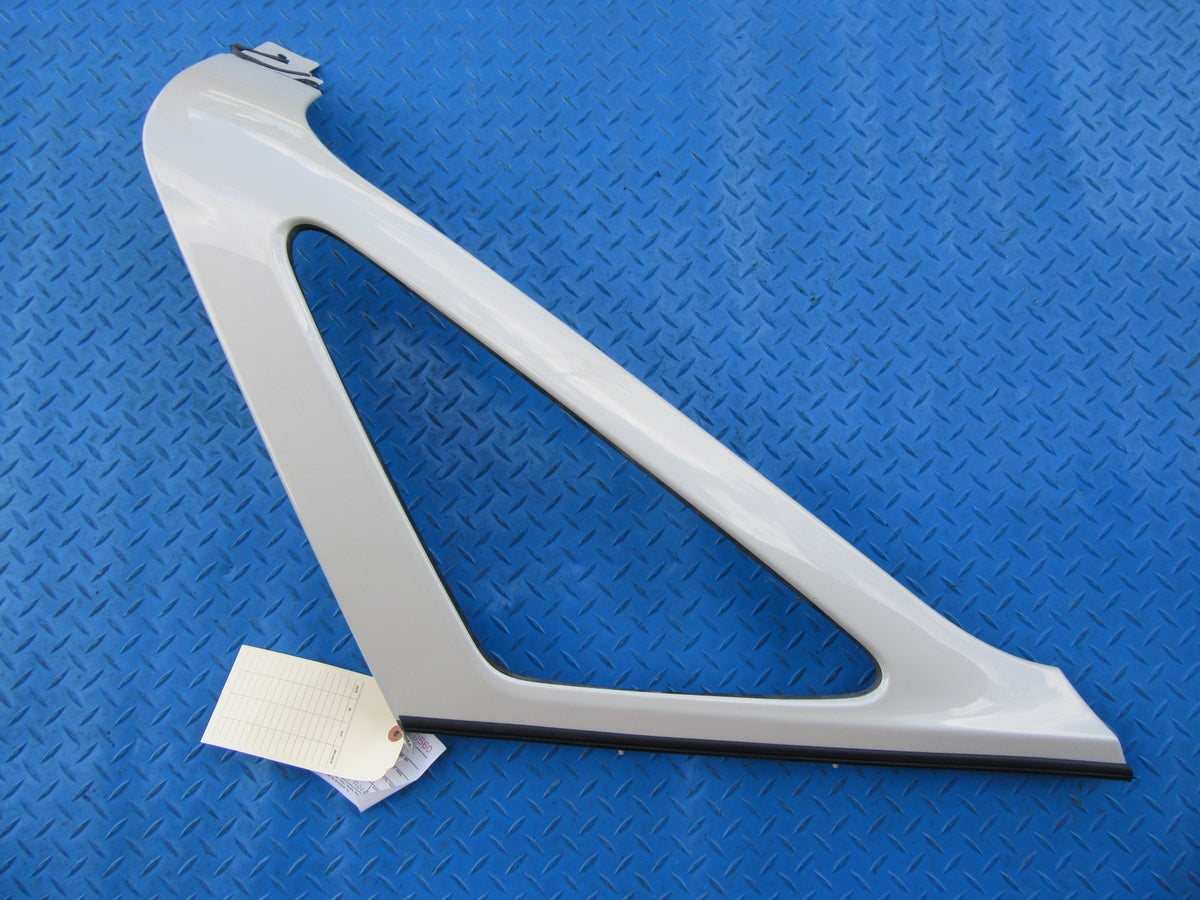 Rolls Royce Phantom Drophead right front vent glass trim #0560