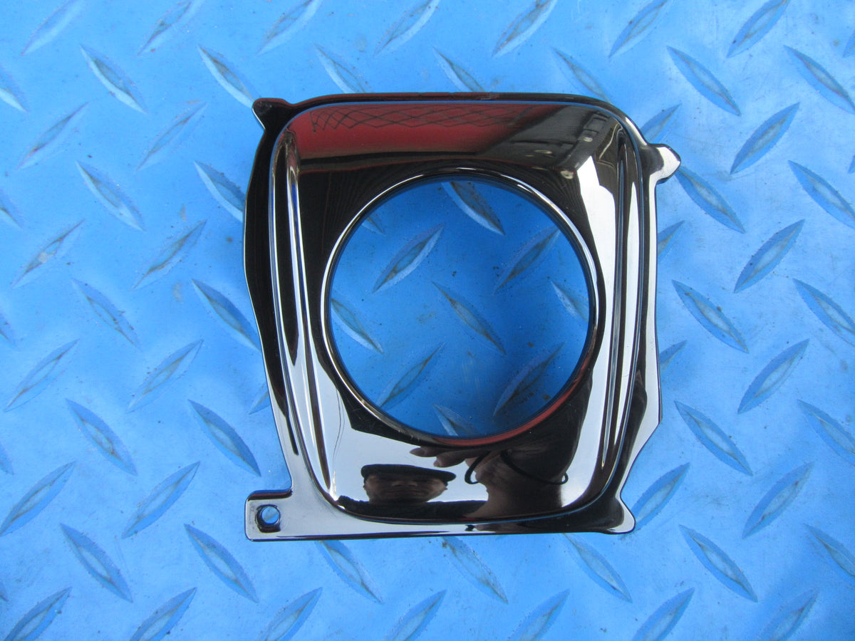 Rolls Royce Ghost RR21 Spectre RR25 Black Badge mascot trim ring #4082