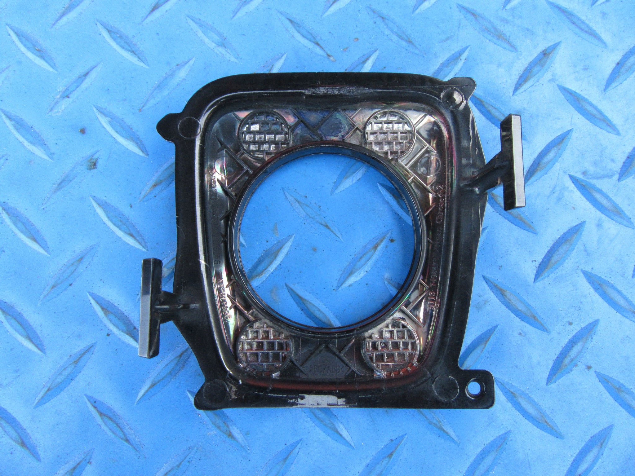 Rolls Royce Ghost RR21 Spectre RR25 Black Badge mascot trim ring #4082