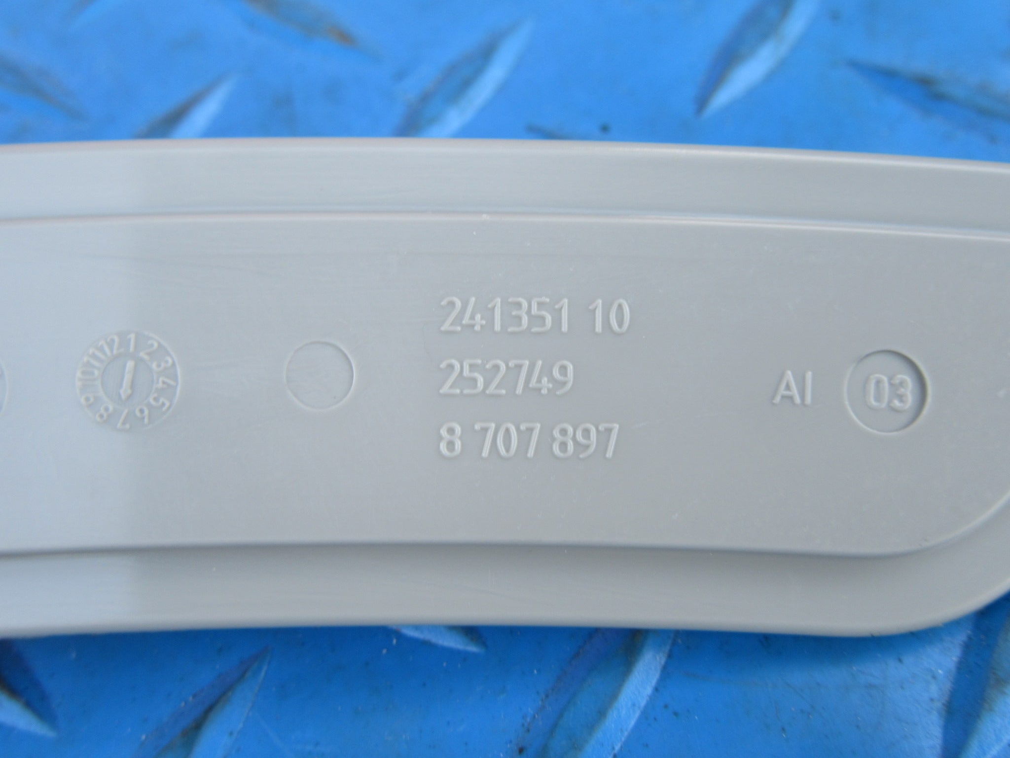 Rolls Royce Ghost Spectre front left side marker #4081