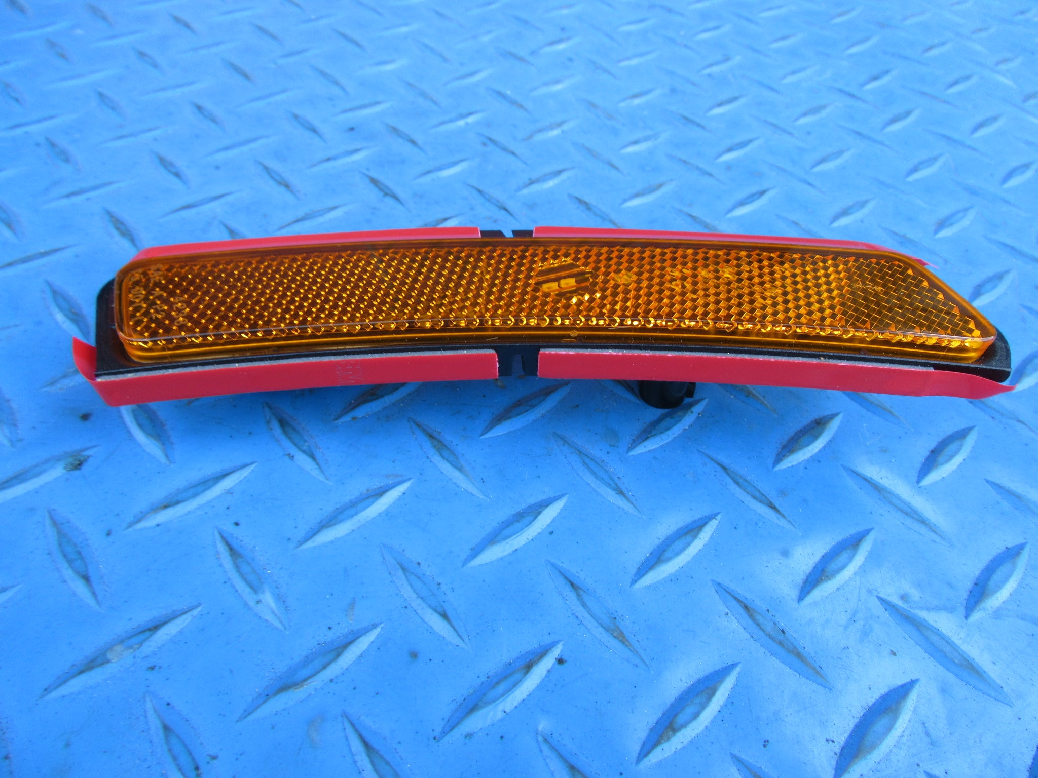 Bentley Bentayga left side marker NEW OEM #4088
