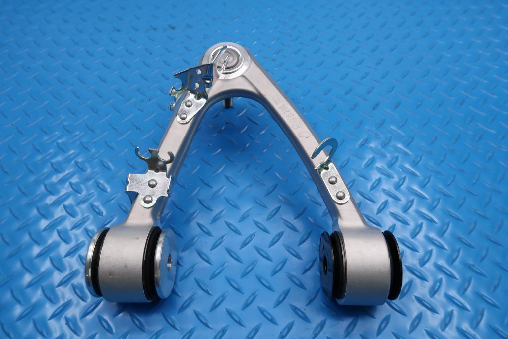 Maserati Quattroporte Granturismo left front suspension control arms #9361