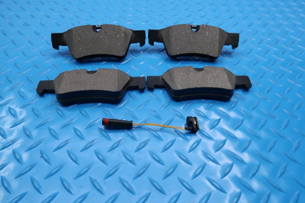 Mercedes G Wagon G55 Amg rear brake pads & rotors TopEuro #12324