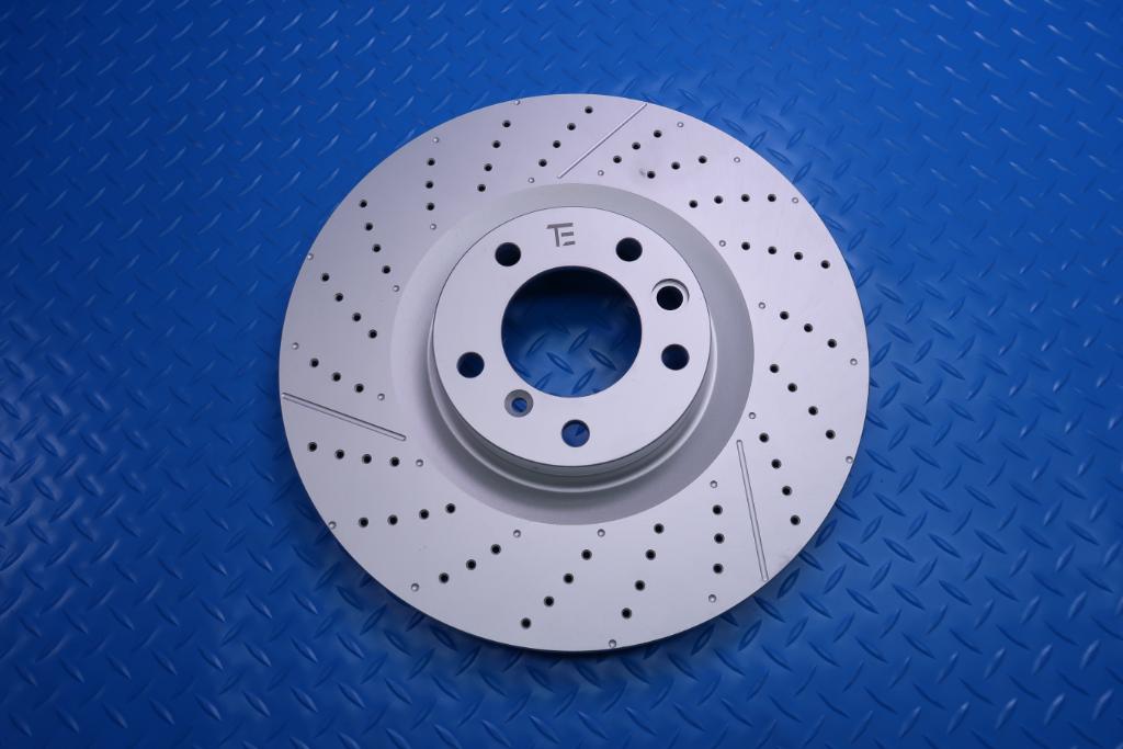 Mercedes G63 G65 Amg front brake pads and rotors TopEuro #12792