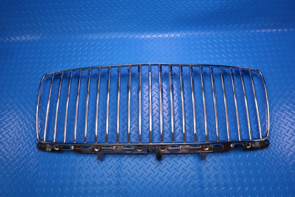 Bentley Bentayga Ewb Azure front chrome radiator grille #12813