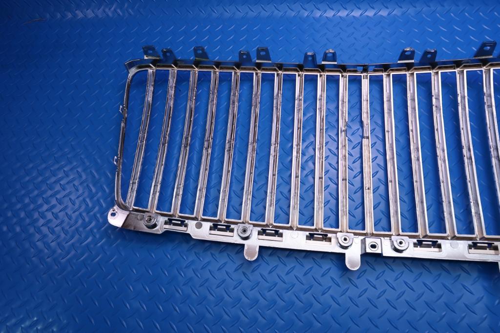 Bentley Bentayga Ewb Azure front chrome radiator grille #12813