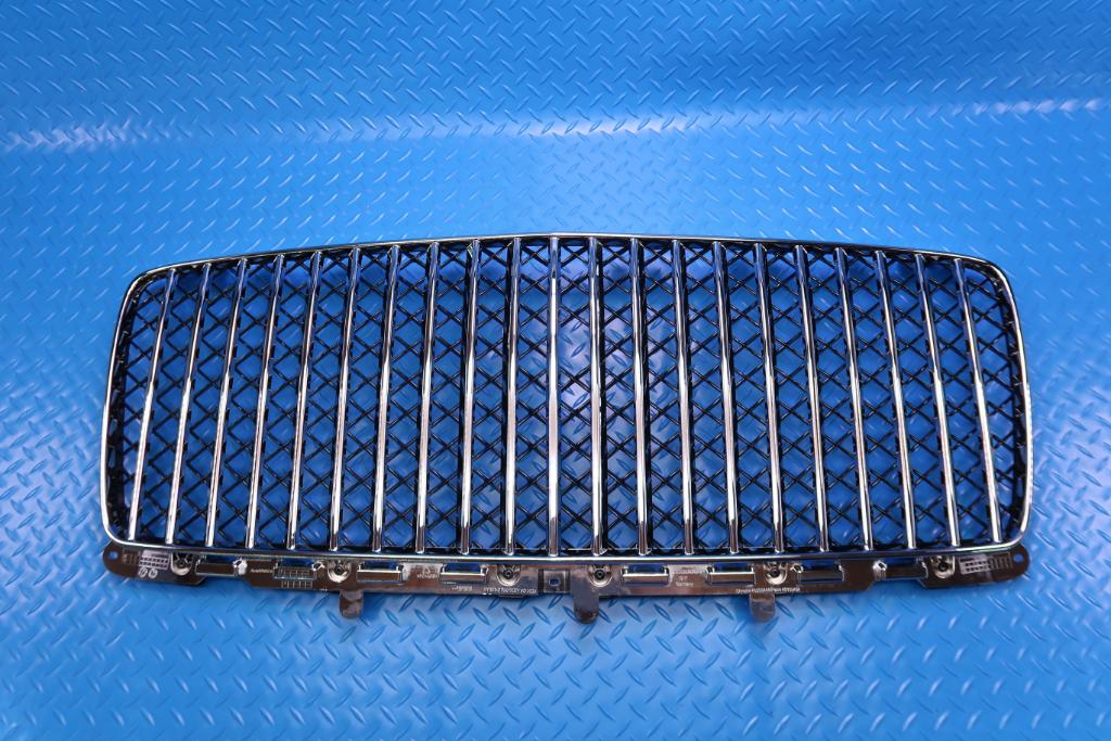 Bentley Bentayga Ewb Azure front chrome + black radiator grille #12827