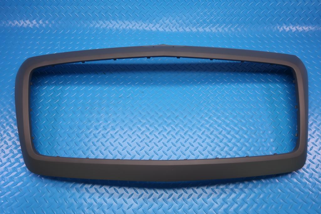 Bentley Bentayga front center grille surround #12380