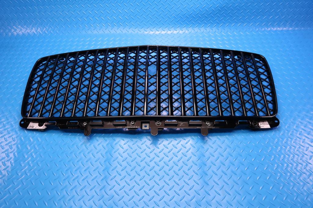 Bentley Bentayga Ewb Azure front black radiator grille #12831