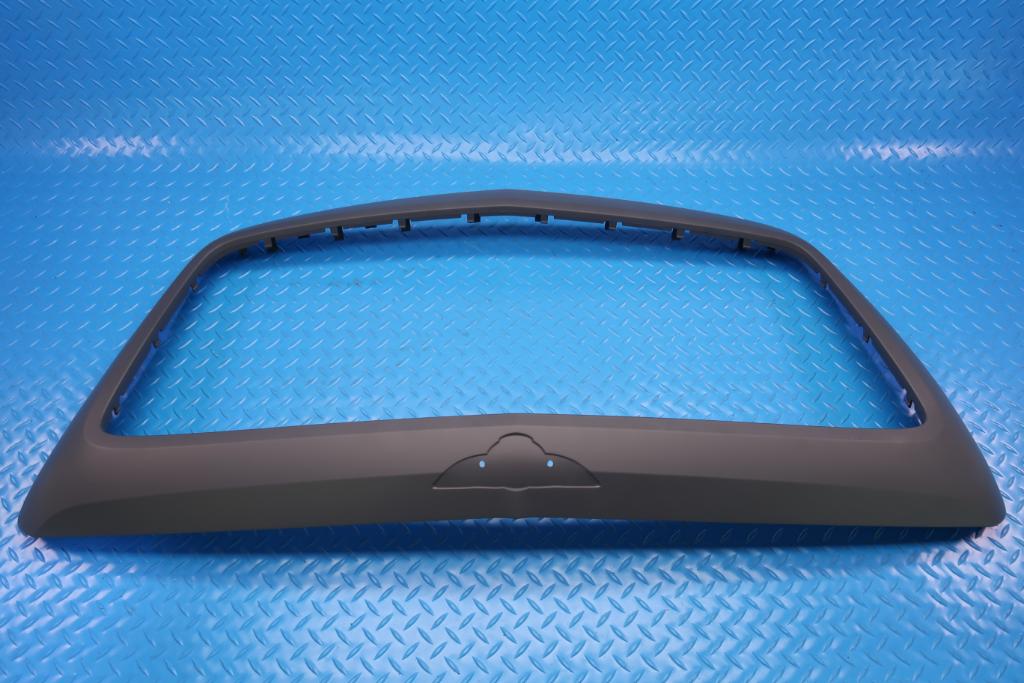 Bentley Bentayga front center grille surround #12380
