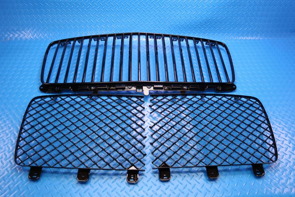 Bentley Bentayga Ewb Azure front black radiator grille #12831