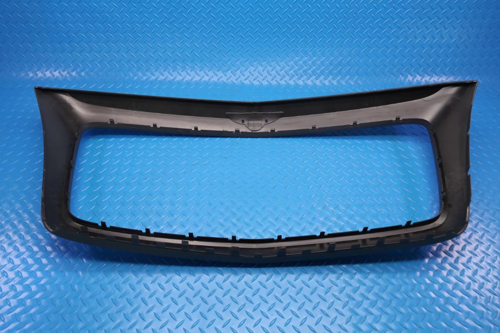 Bentley Bentayga front center grille surround #12380