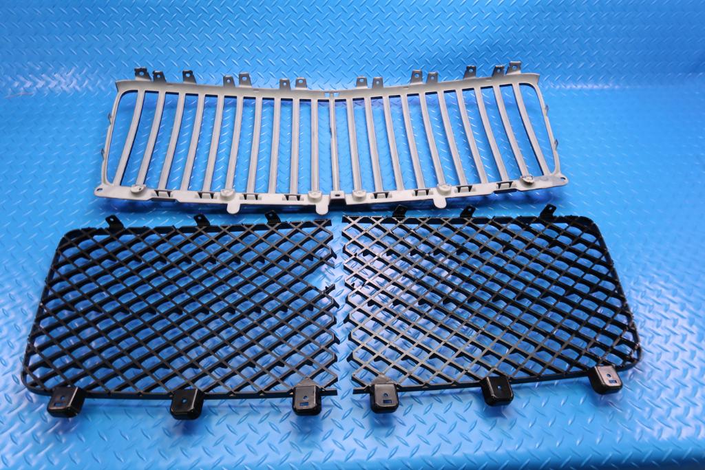 Bentley Bentayga Ewb Azure front black radiator grille #12831