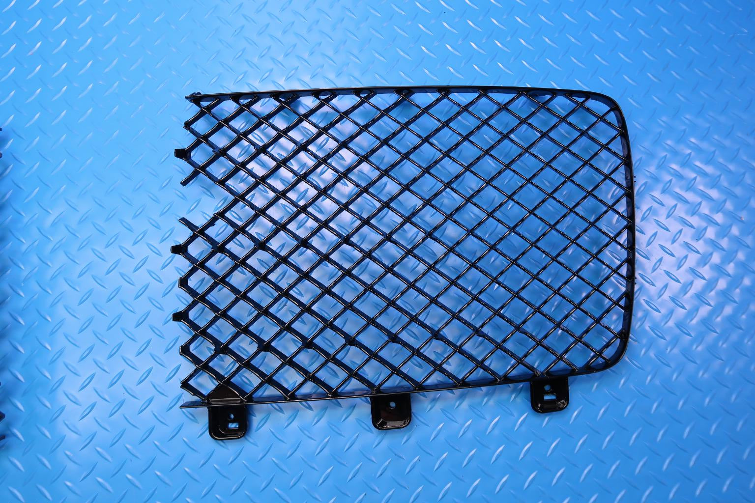 Bentley Bentayga Ewb Azure front black radiator grille #12831