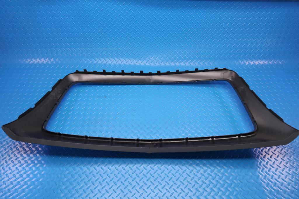 Bentley Bentayga front center grille surround #12380