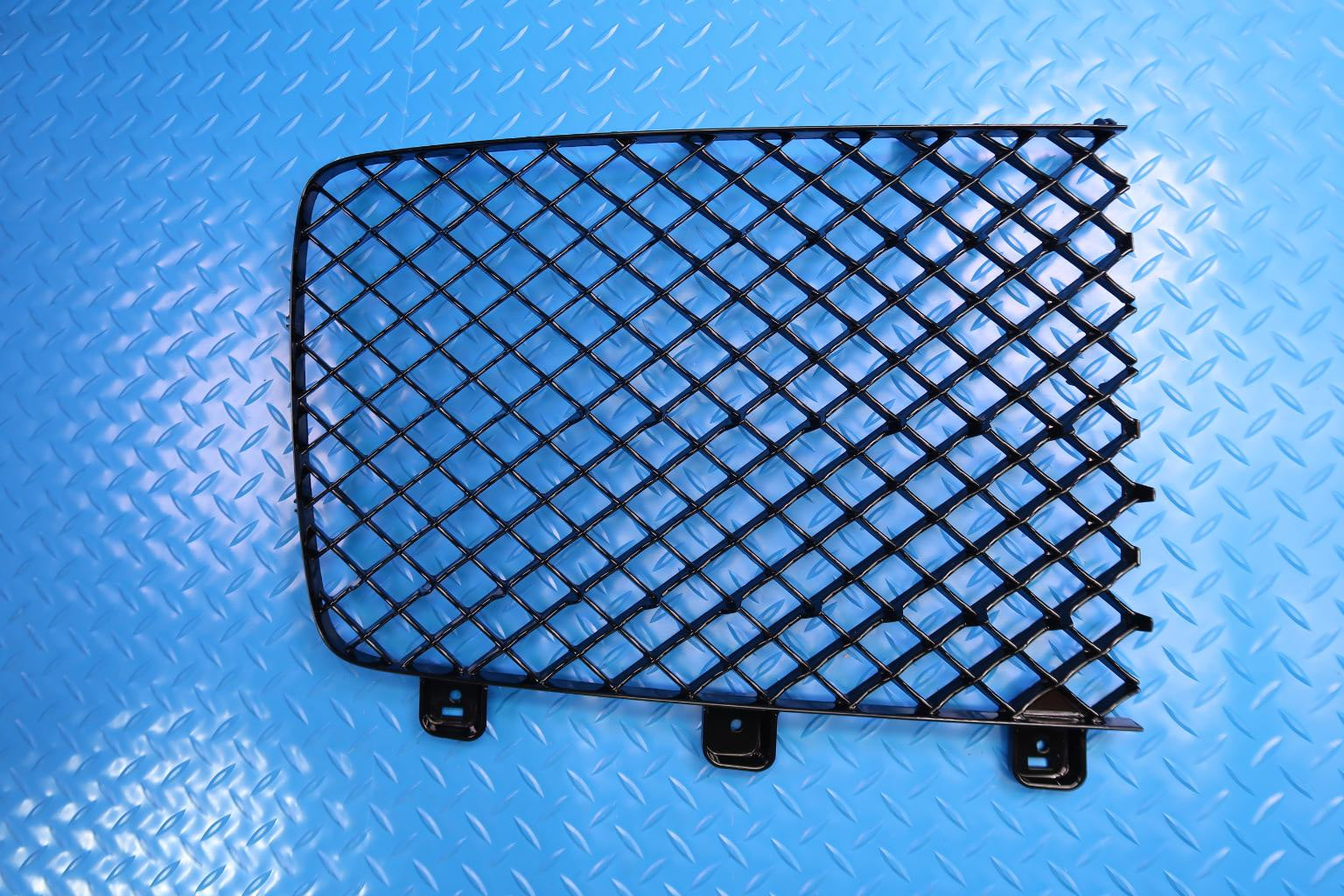 Bentley Bentayga Ewb Azure front black radiator grille #12831