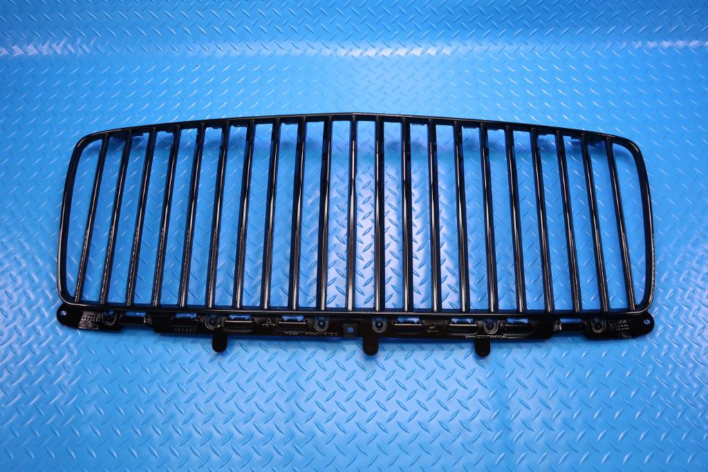 Bentley Bentayga Ewb Azure front black radiator grille + chrome inserts #12832