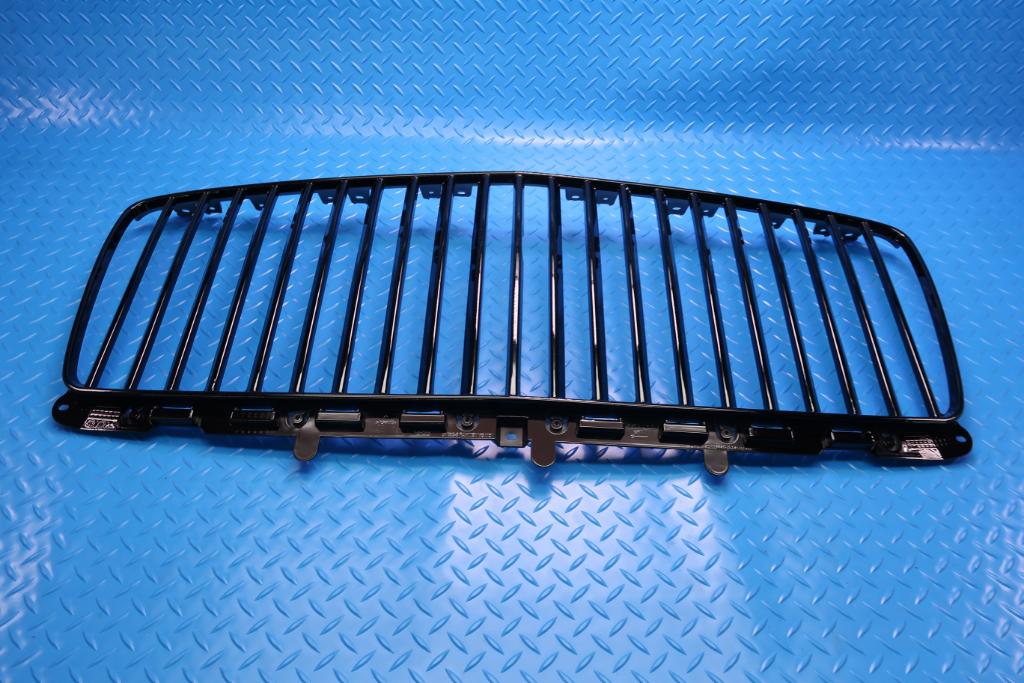Bentley Bentayga Ewb Azure front black radiator grille + chrome inserts #12832