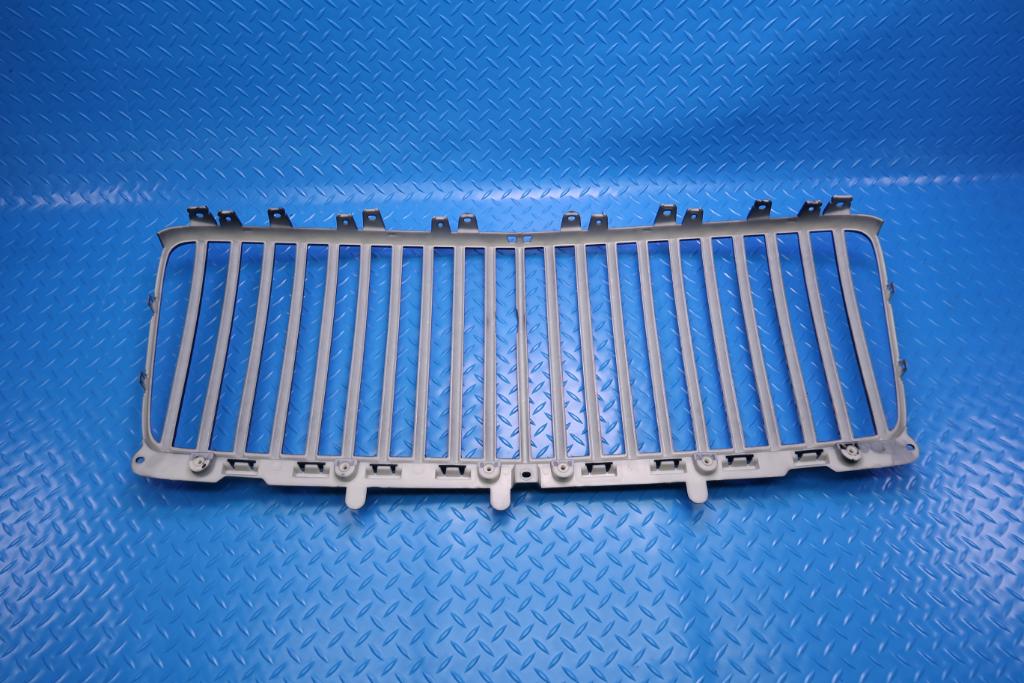 Bentley Bentayga Ewb Azure front black radiator grille + chrome inserts #12832