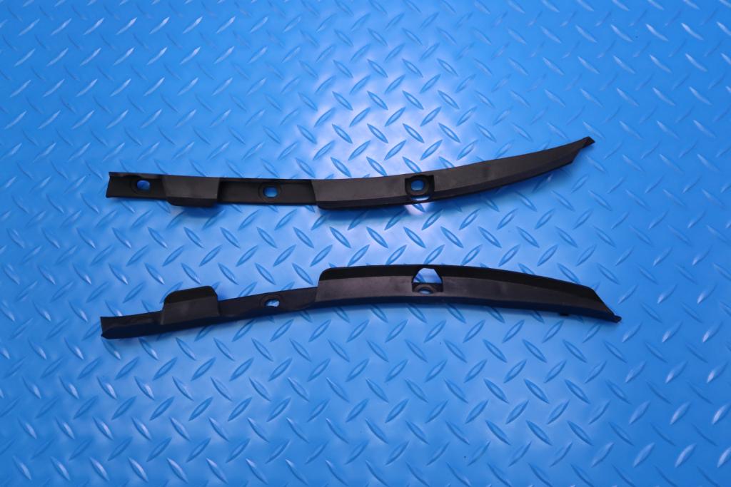 Bentley Bentayga radiator grill brackets left & right #12852