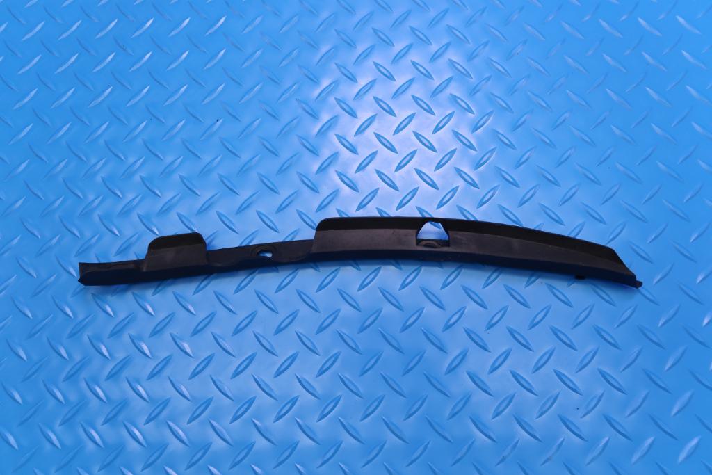 Bentley Bentayga radiator grill brackets left & right #12852