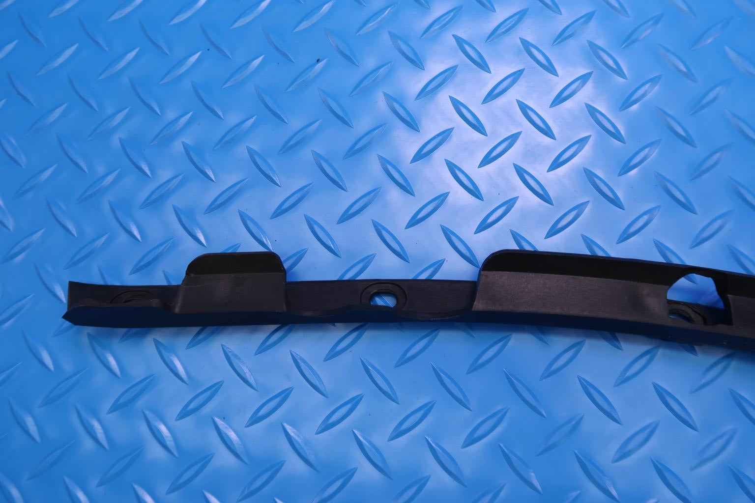Bentley Bentayga radiator grill brackets left & right #12852