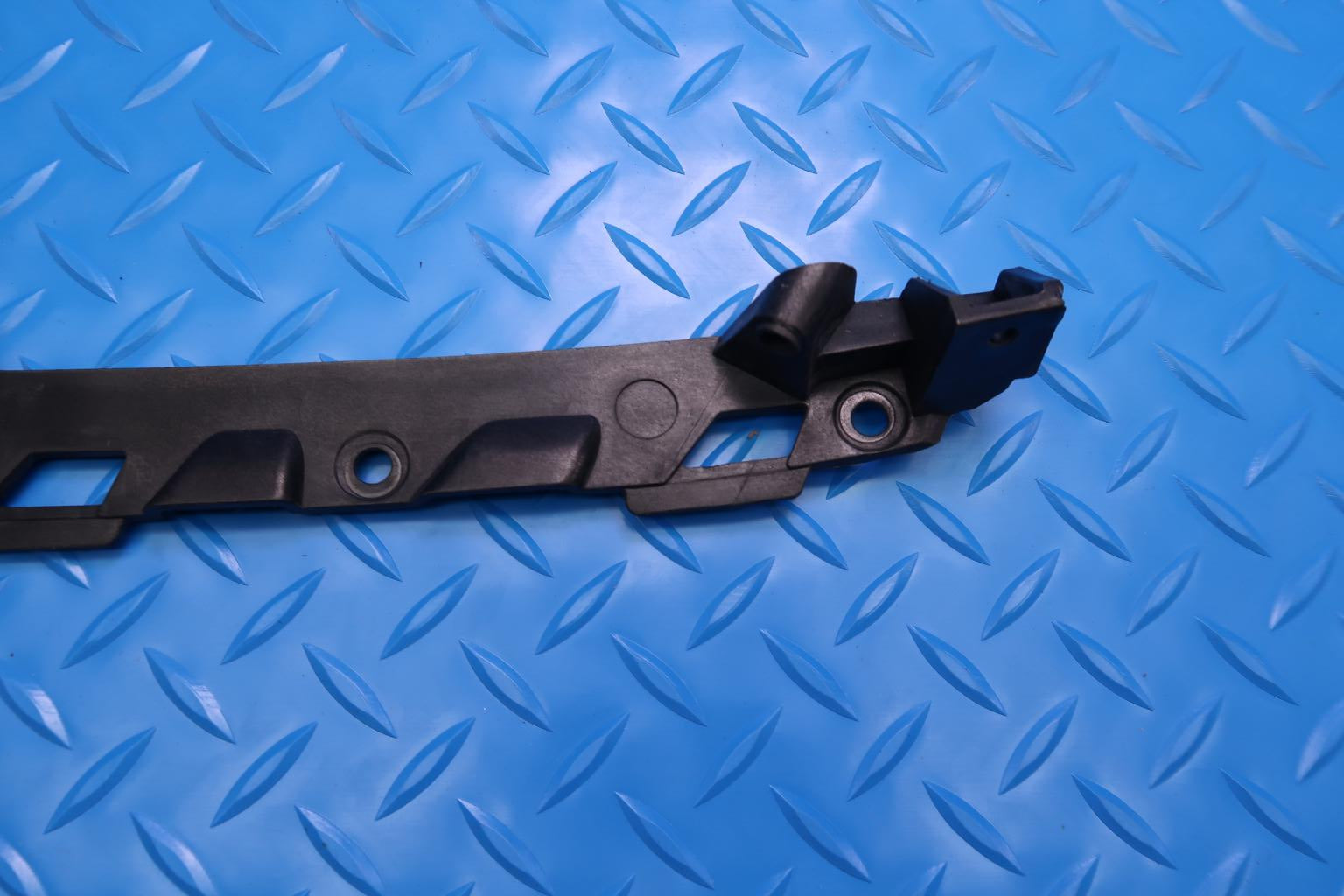 Bentley Bentayga front bumper right guide bracket #12865