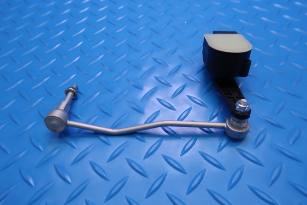 Bentley Continental Gt Flying Spur left front height level sensor #12883