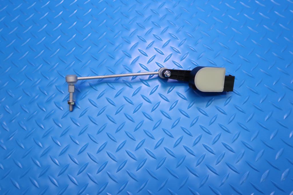 Bentley Continental Gt Flying Spur right front height level sensor #12884