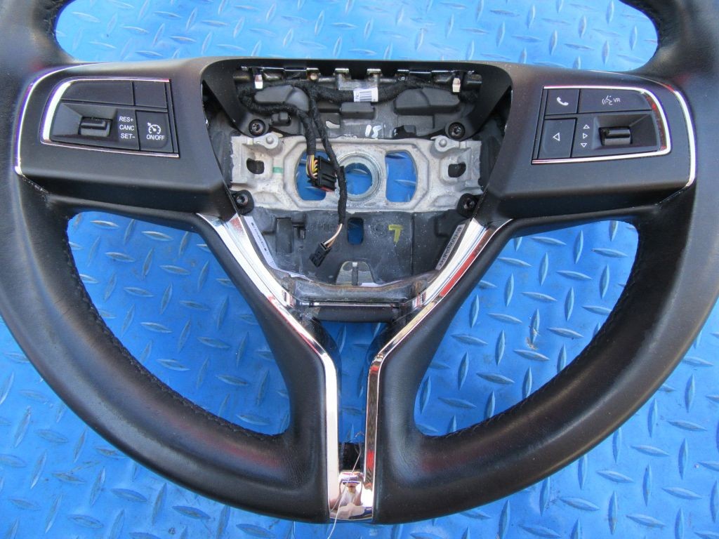 Maserati Quattroporte steering wheel #6398