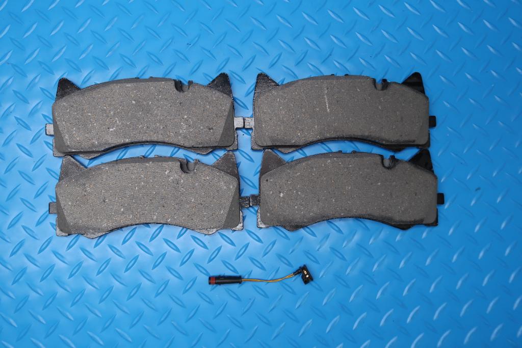 Mercedes Gt front brake pads TopEuro #12971