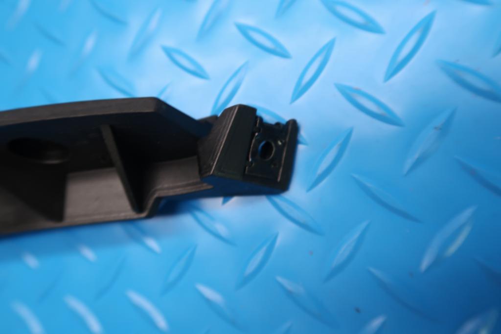 Bentley Bentayga front bumper left guide bracket #13060