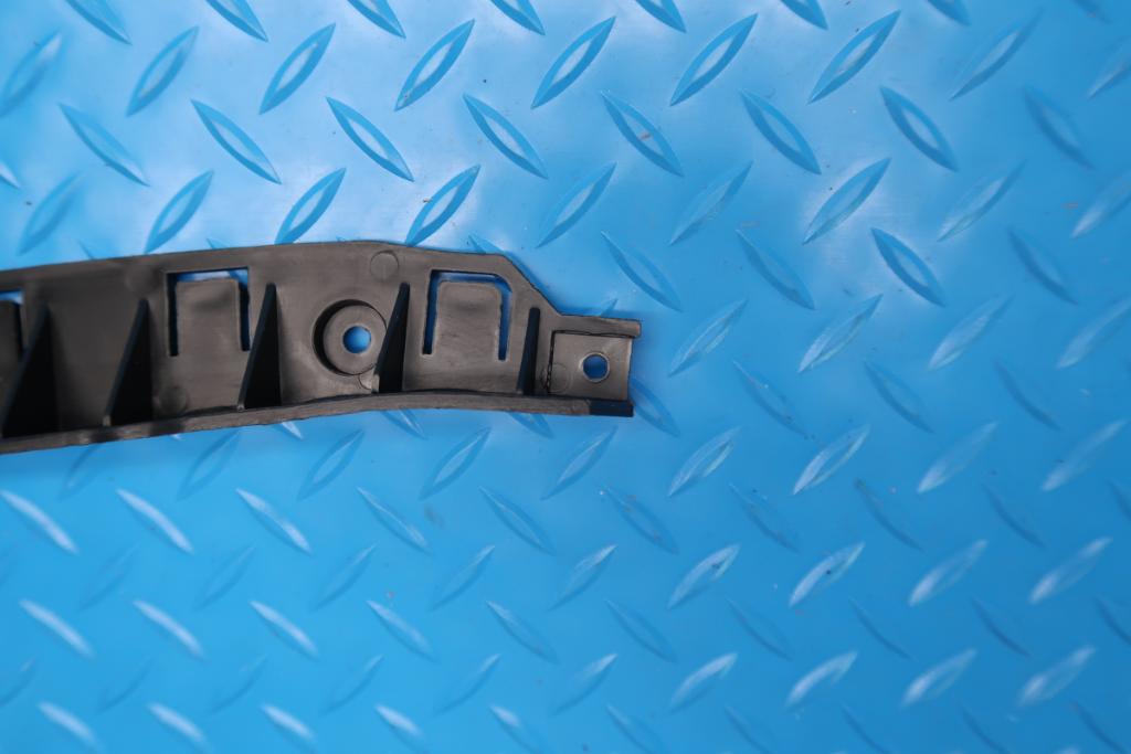 Bentley Bentayga front bumper brackets left & right #13092