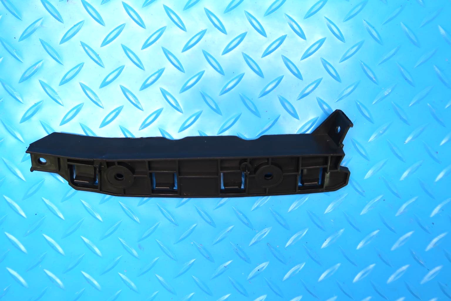 Bentley Bentayga front bumper brackets left & right #13092