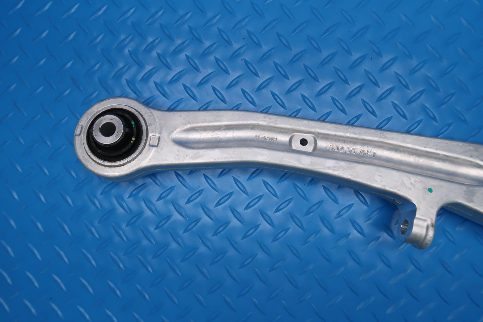 Bentley Gt Gtc Flying Spur suspension right lower control arms 2pcs #13086