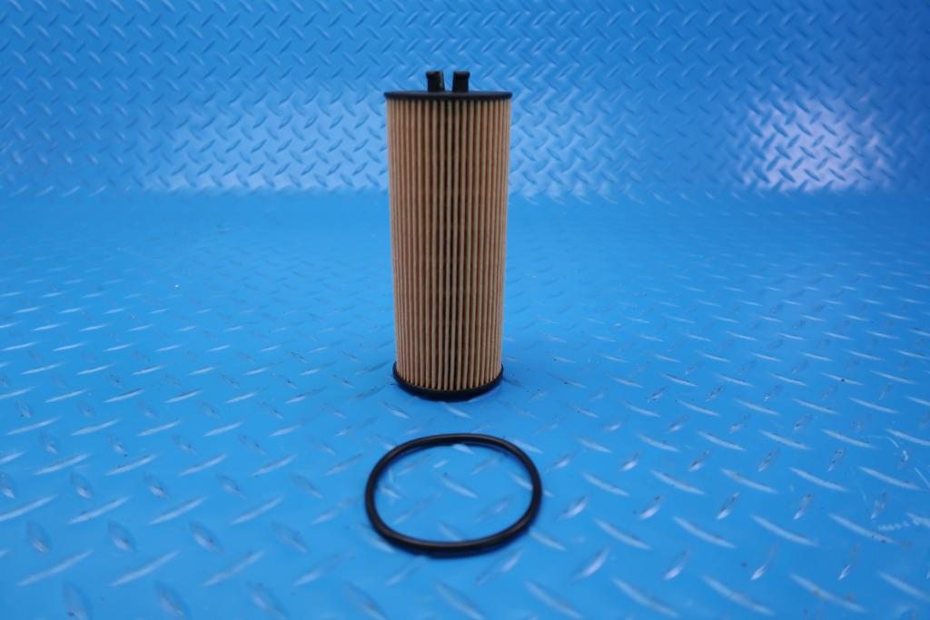 Aston Martin Db11 Vantage Dbx 4.0 V8 engine oil filter TopEuro #12456
