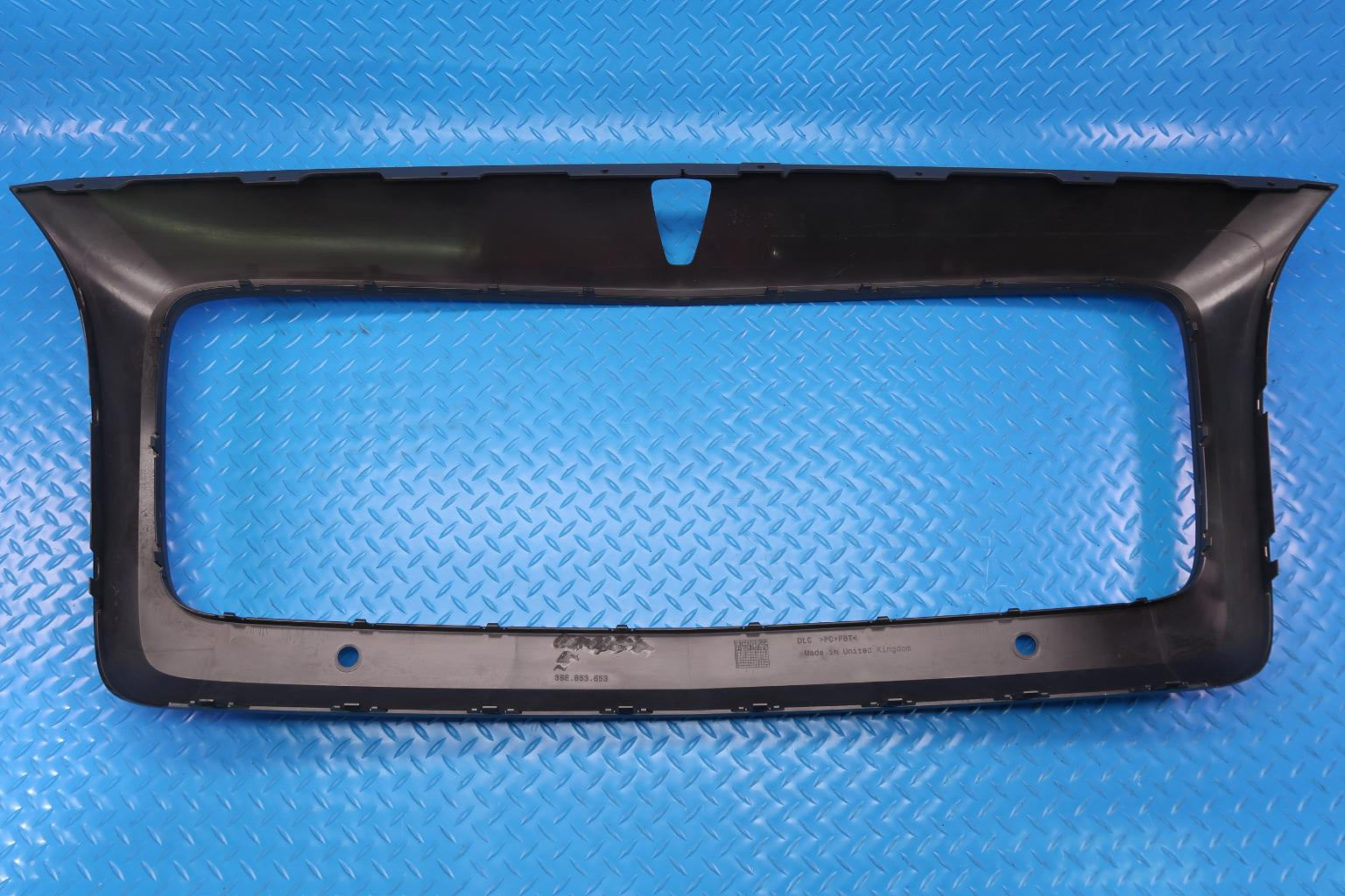 Bentley Continental Flying Spur Mulliner main radiator grille surround #12431