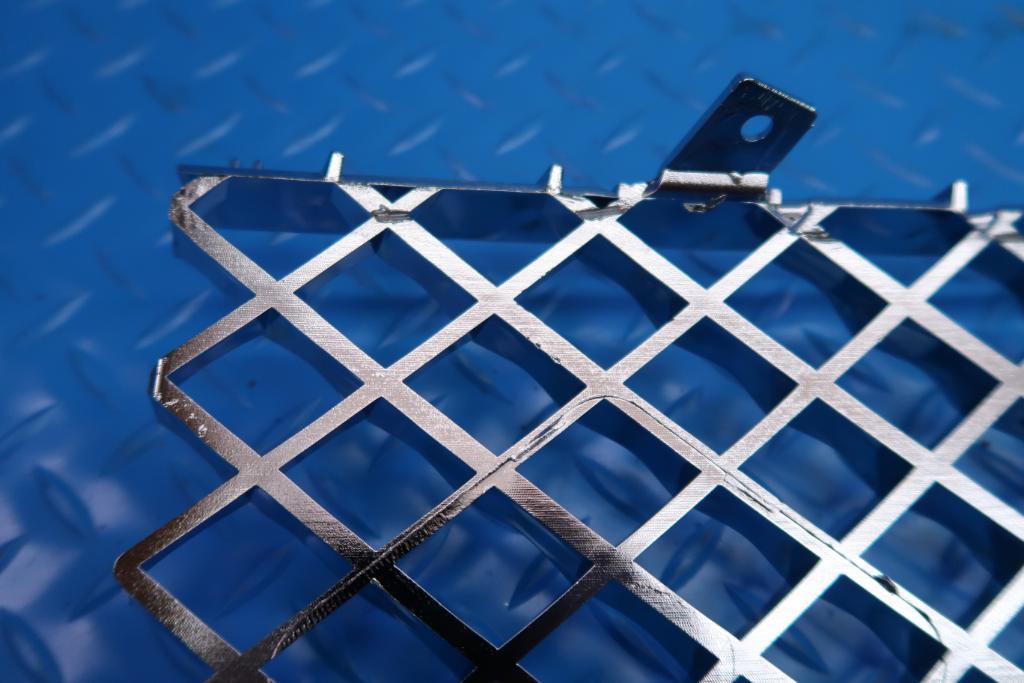 Bentley Bentayga front right chrome grille insert #12441