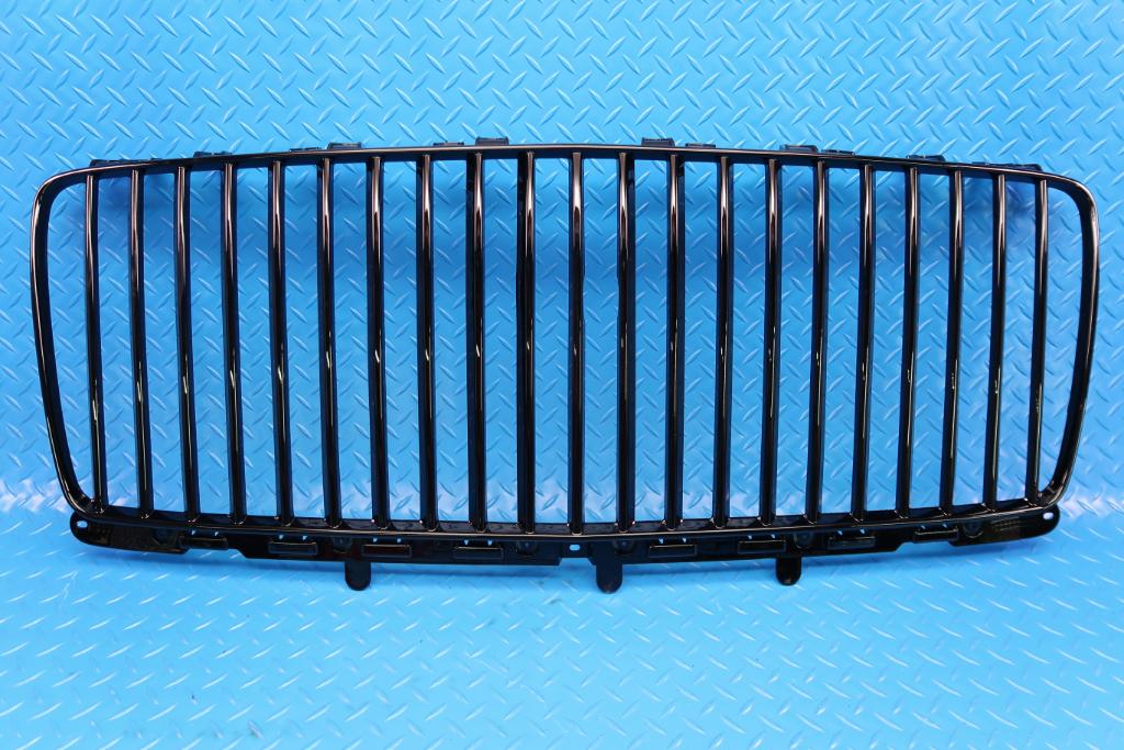 Bentley Bentayga Ewb Azure front black radiator grille #12443