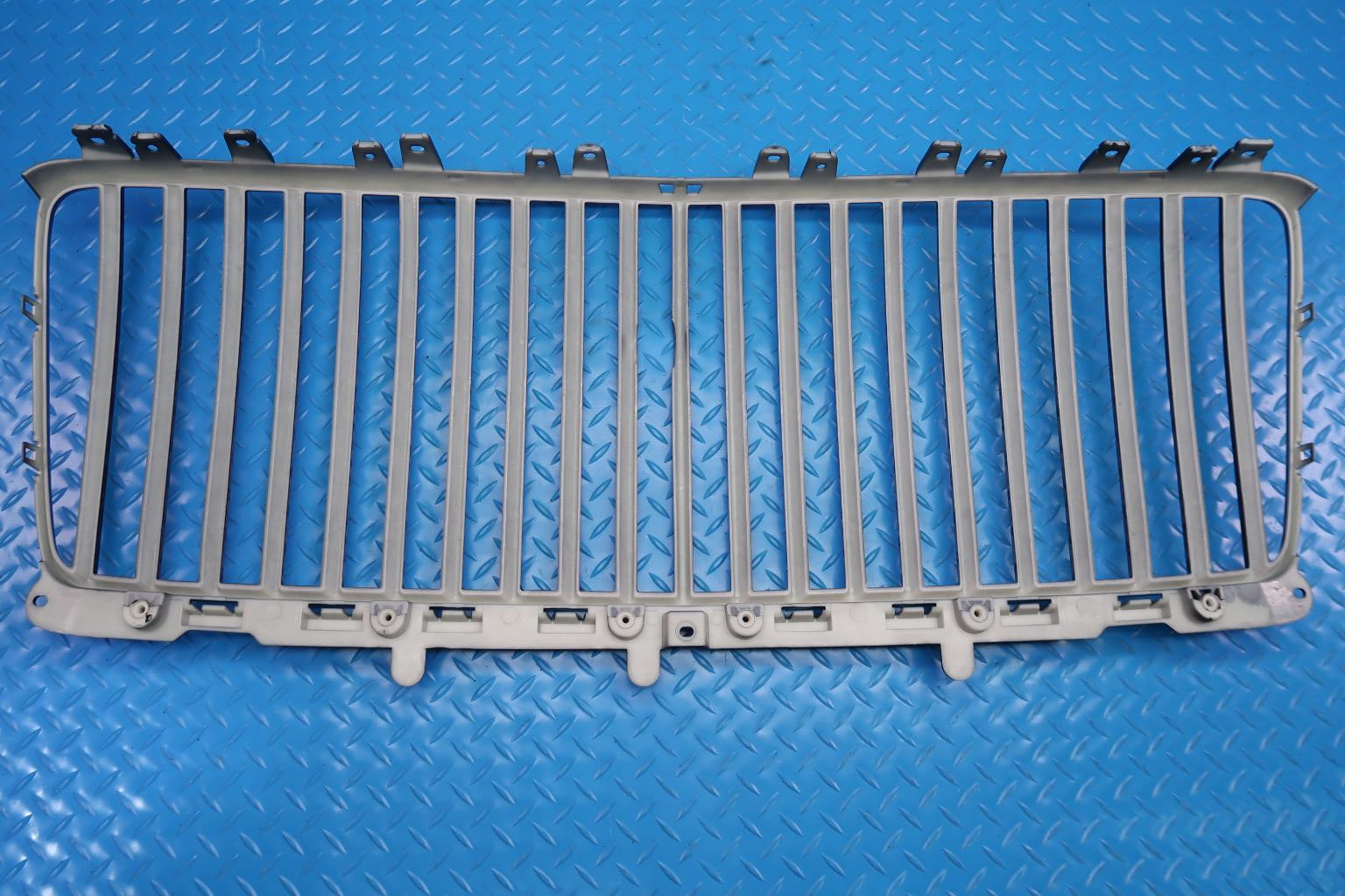 Bentley Bentayga Ewb Azure front black radiator grille #12443