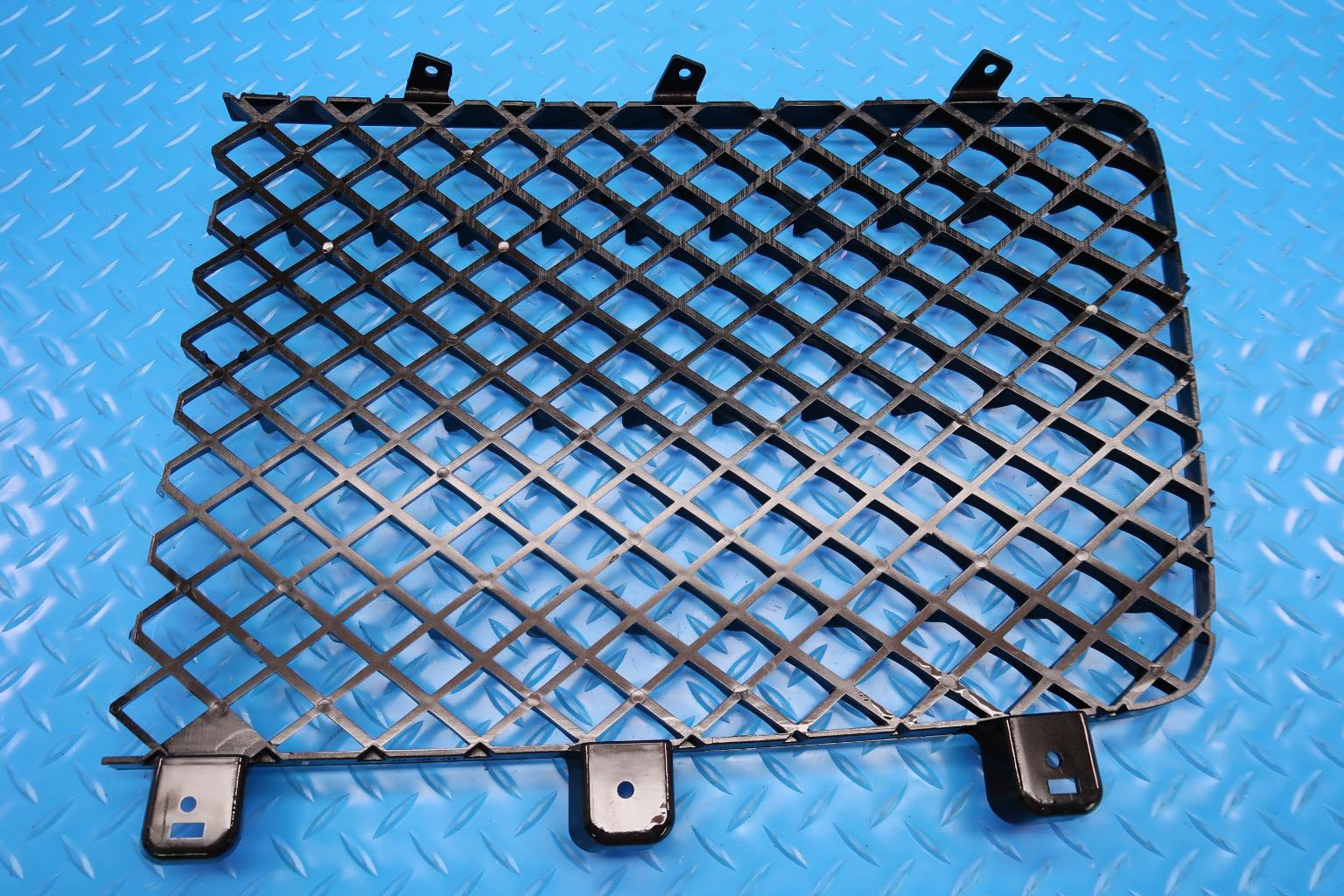 Bentley Bentayga front right black grille insert #12471