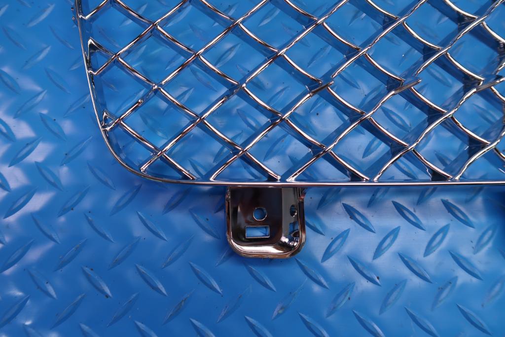 Bentley Bentayga front chrome left & right grille inserts #12472