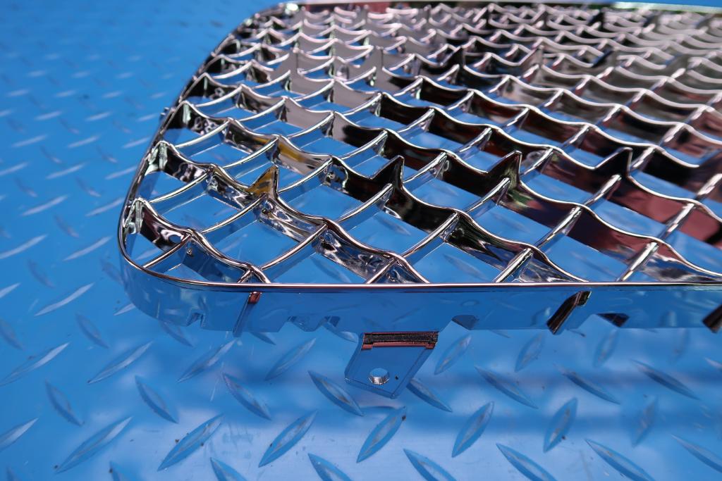 Bentley Bentayga front chrome left grille insert #12473