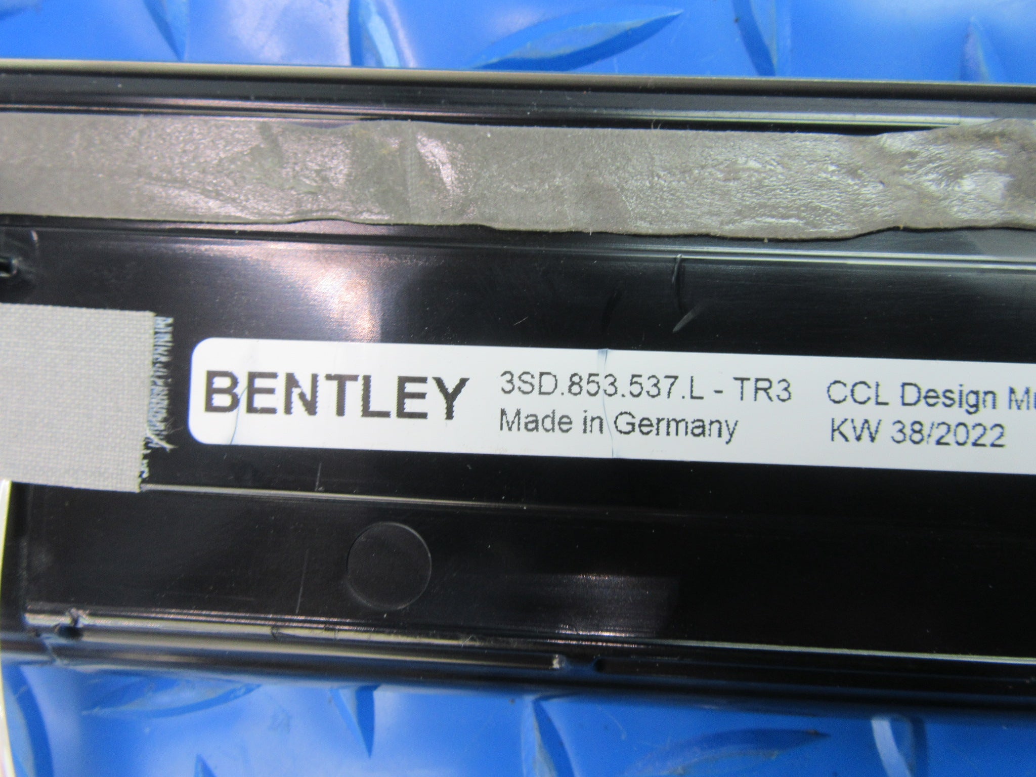 Bentley Continental GT GTC left door molding sill plate #2485