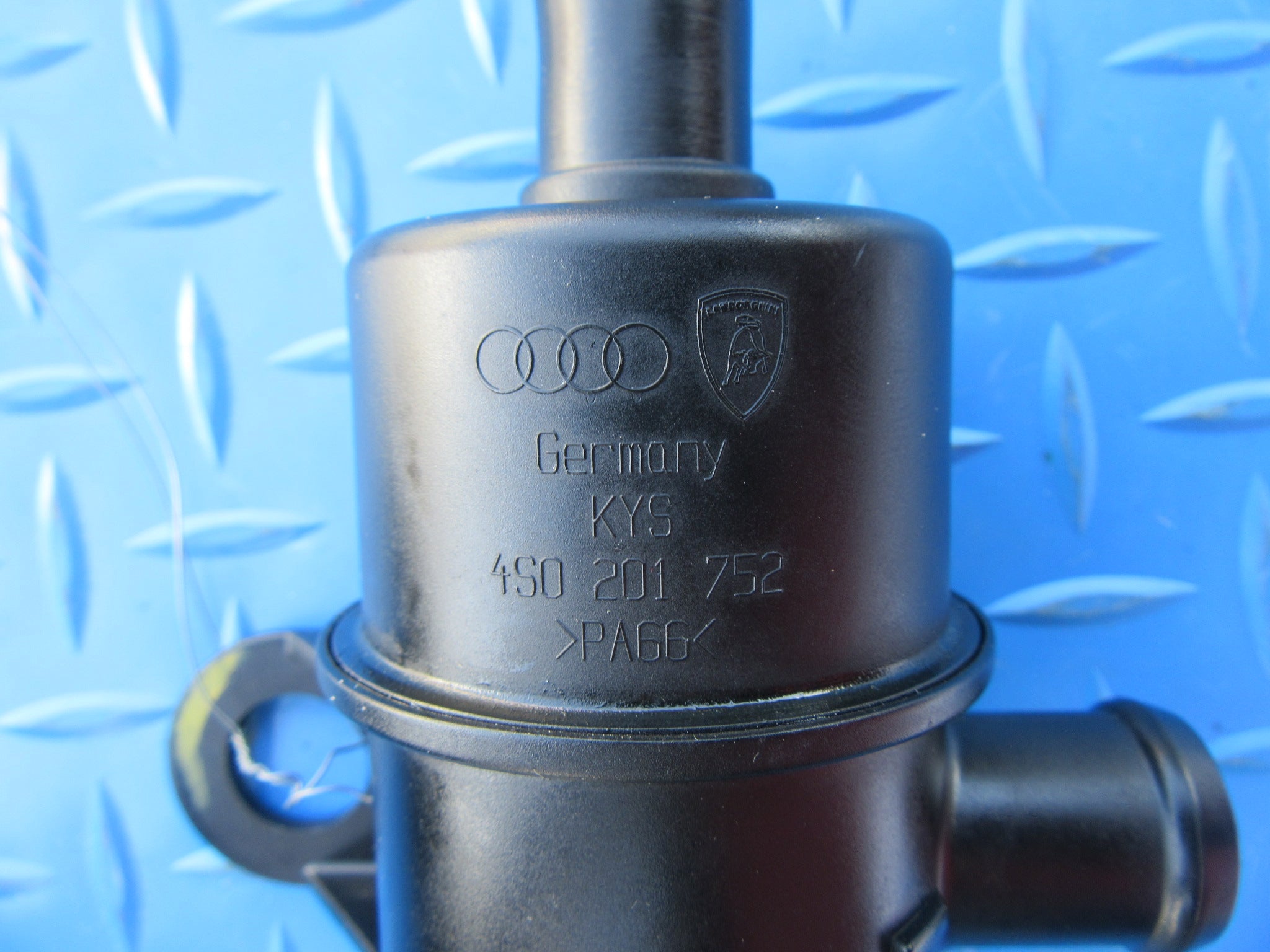 Lamborghini Huracan Aventador fuel Vapour fuel kombi valve #2439